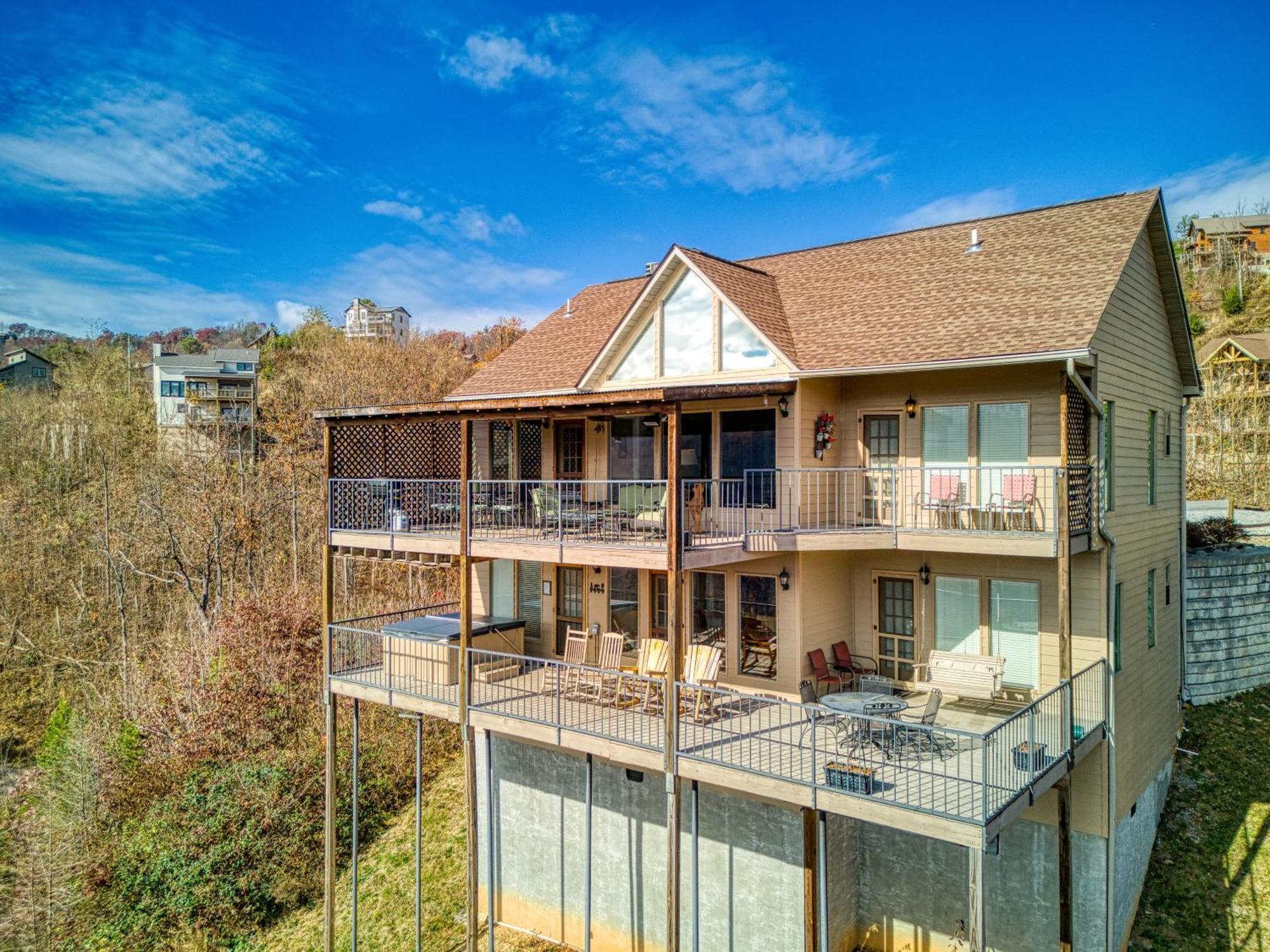 A Million Dollar View- Get 951 Worth Of Free Area Attraction Tickets For Each Paid Day! Villa Gatlinburg Exterior foto