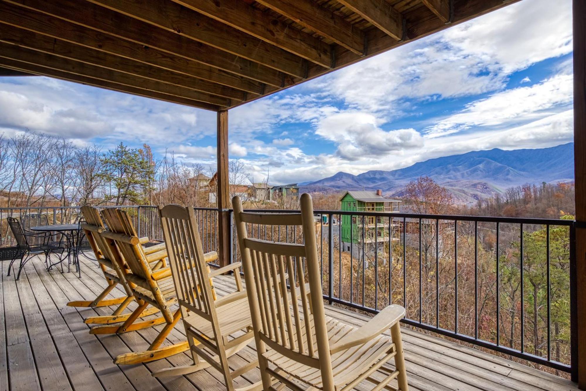A Million Dollar View- Get 951 Worth Of Free Area Attraction Tickets For Each Paid Day! Villa Gatlinburg Exterior foto